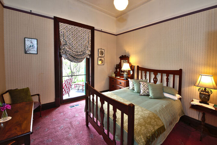 Room 13 of 85