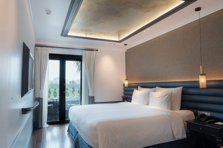 Room 52 of 127
