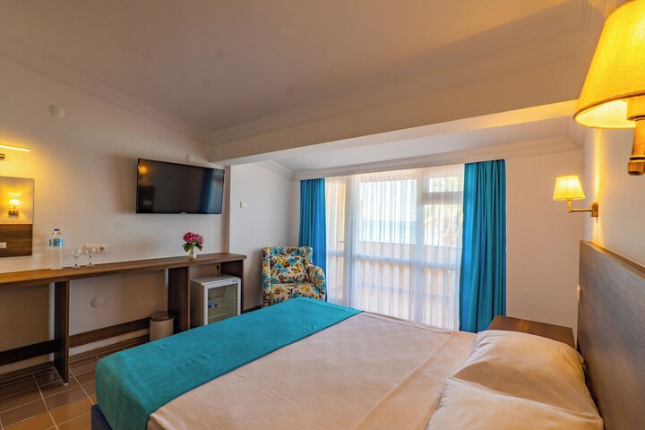 Room 18 of 209