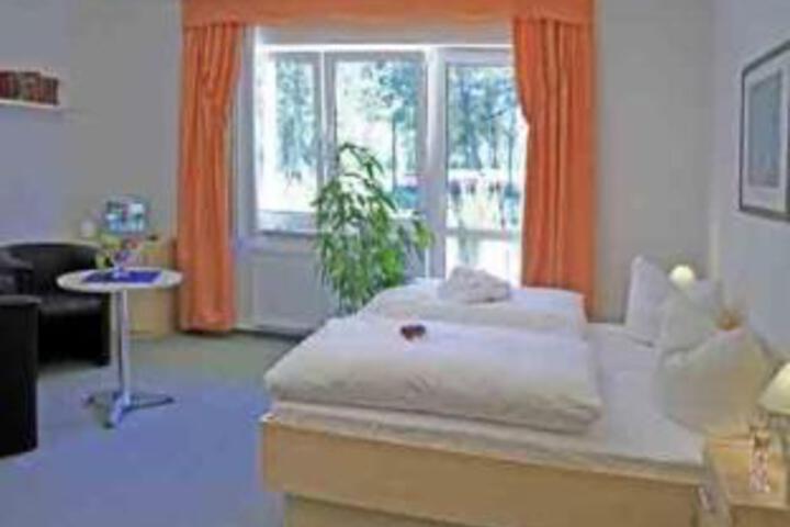 Room 2 of 6