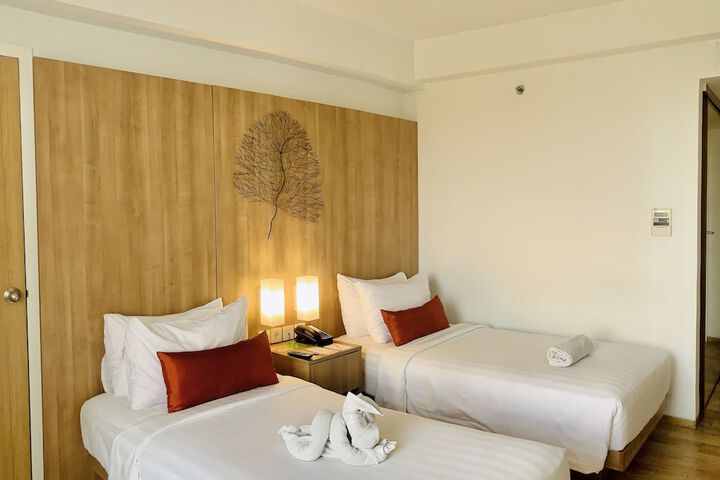 Room 15 of 50