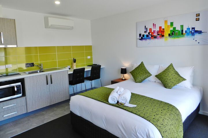 Room 18 of 42