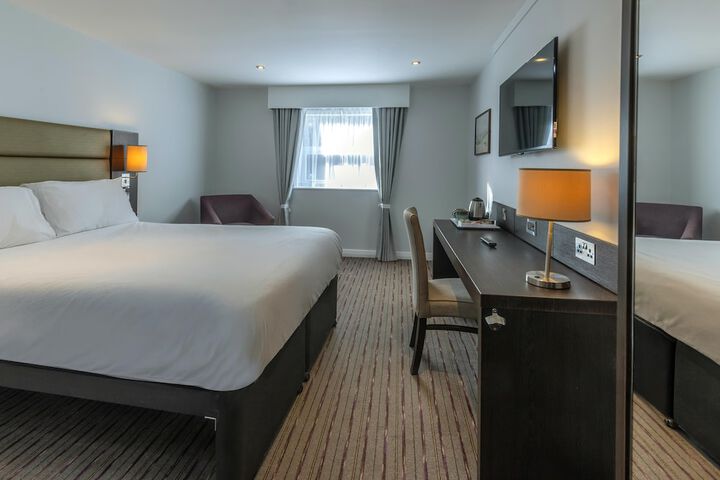 Room 16 of 35