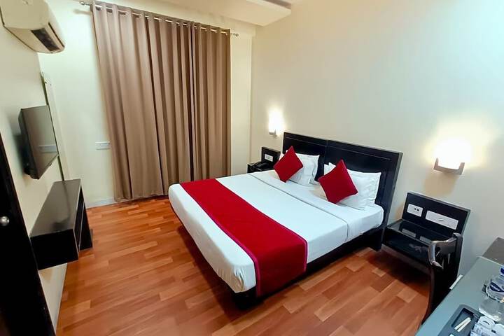 Room 32 of 71