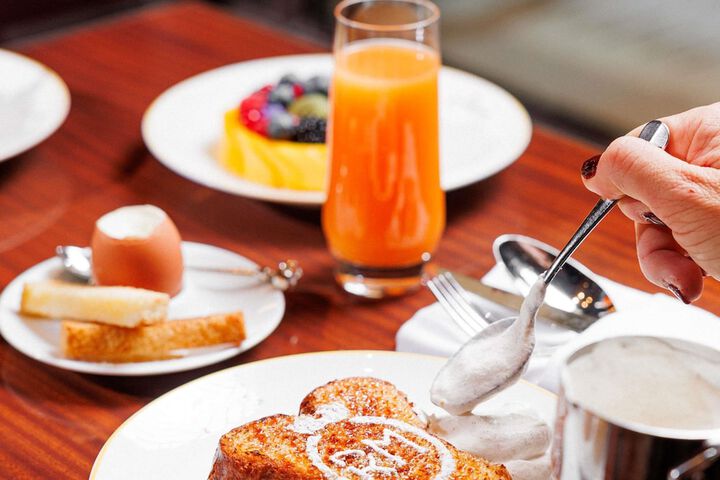 Breakfast/Coffee Service 158 of 261