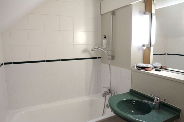 Clean Restrooms