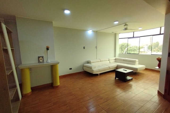 Room 31 of 38