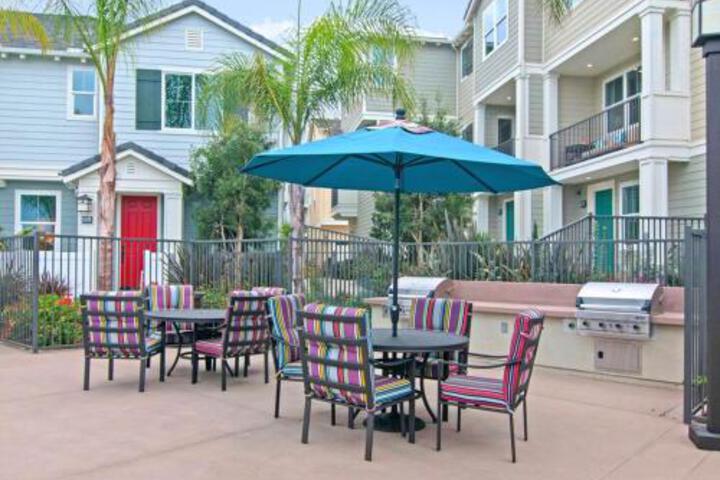 525 Surfbird Home Home