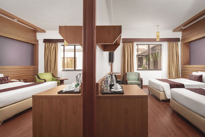 Room 4 of 42