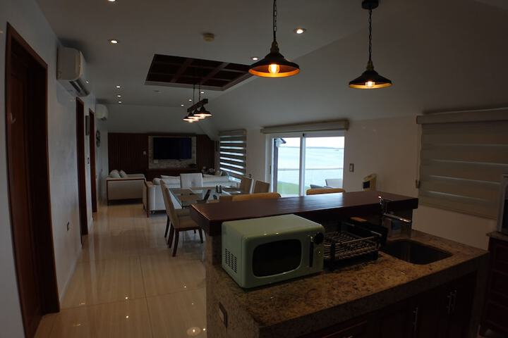 Room 16 of 25