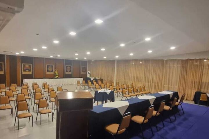 Ballroom/Hall 57 of 78