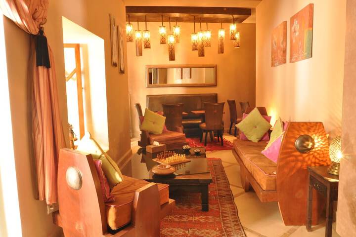 Guest Lobby