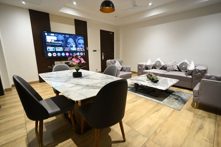 Room 14 of 20