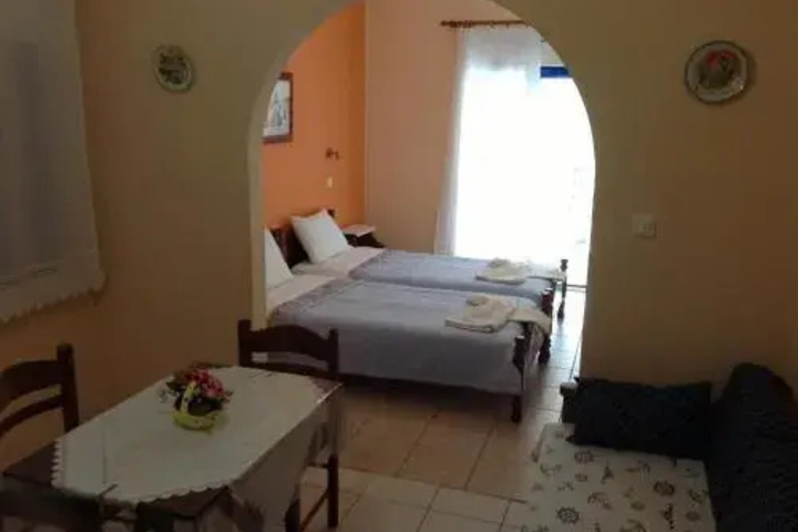 Room 8 of 17