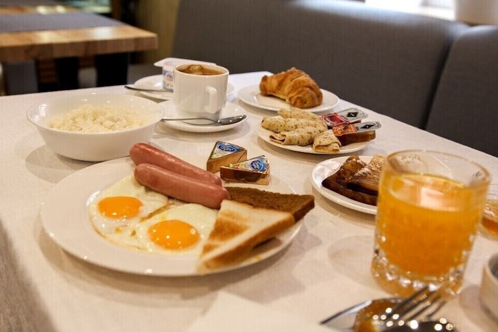 Breakfast/Coffee Service 30 of 35