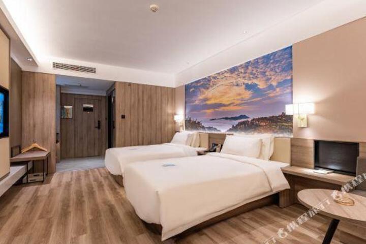 Hotel of The Future (Jiefang Road)
