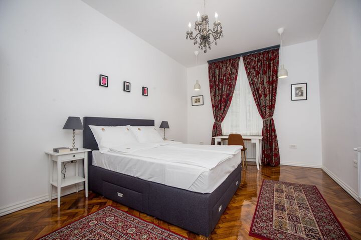 Room 3 of 12