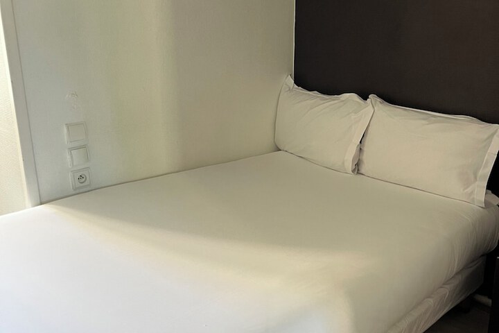 Room 19 of 50