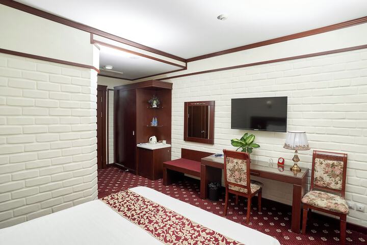 Room 43 of 88