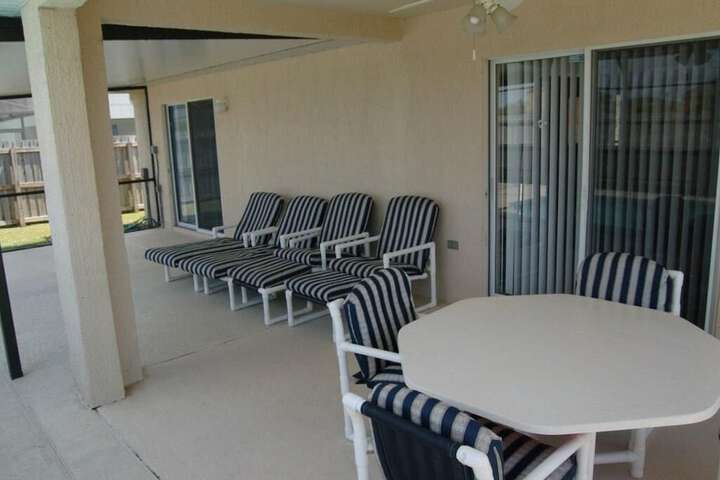 Terrace/Patio 7 of 9