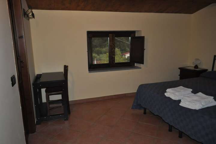 Room 16 of 50