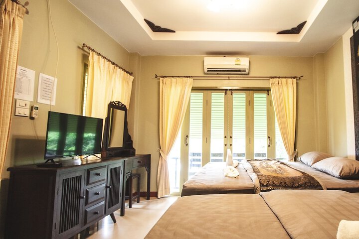 Room 7 of 72