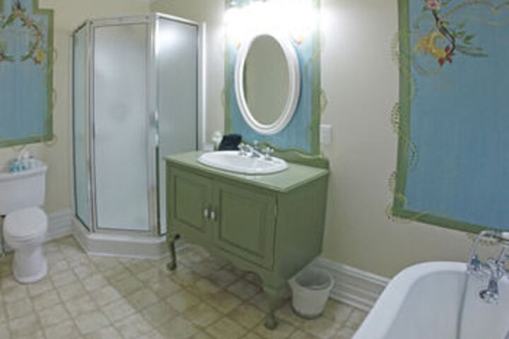 Room 15 of 100