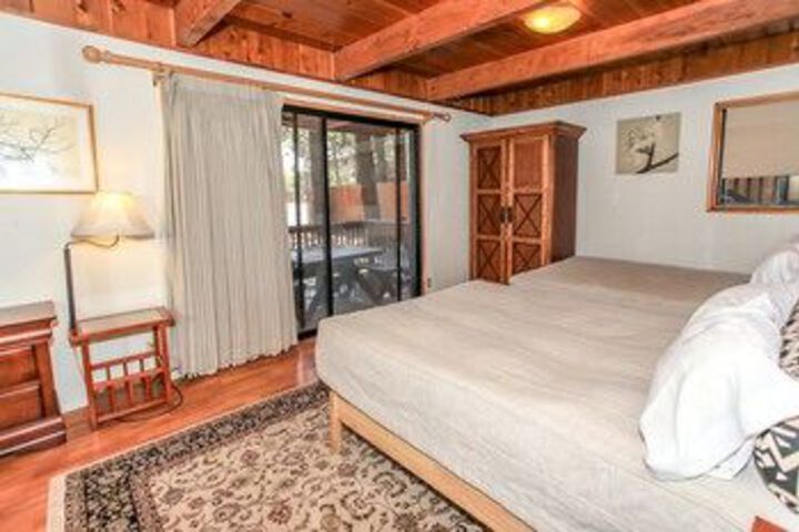Room 10 of 35