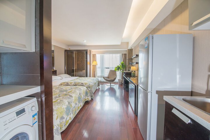 Room 12 of 50