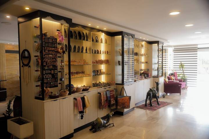 Gift Shop 28 of 65