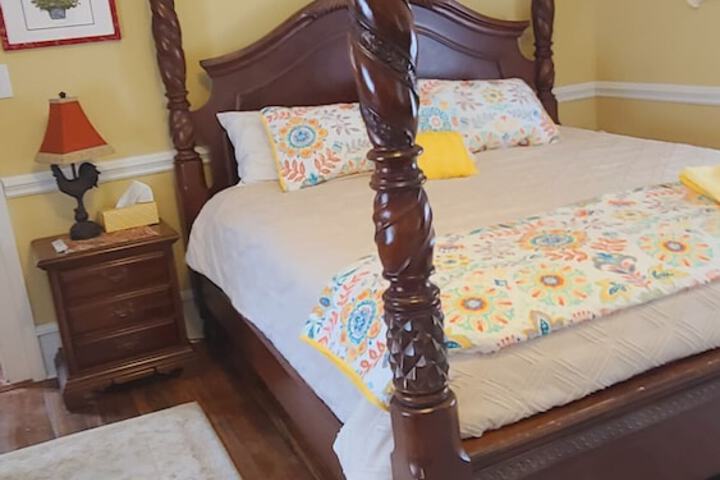 Room 18 of 31