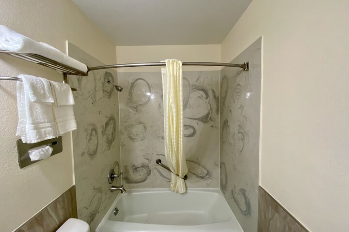 Room 30 of 35