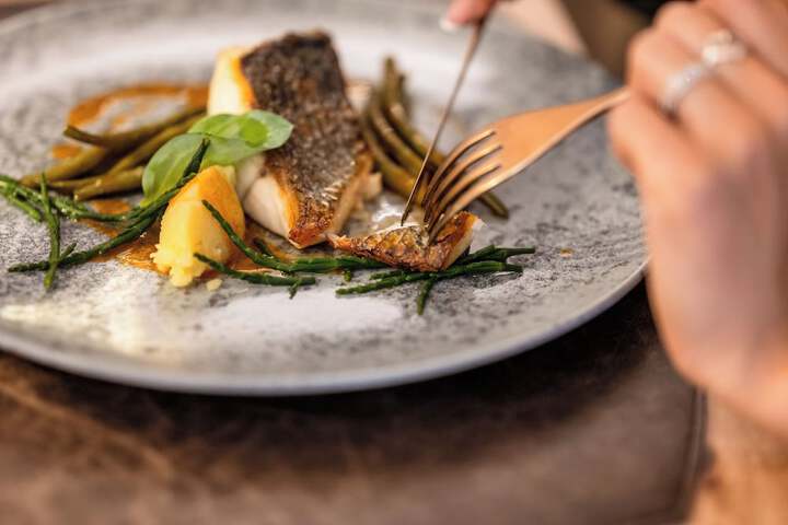 Dining 84 of 125