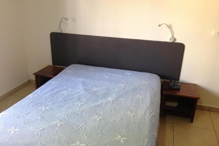 Room 2 of 7