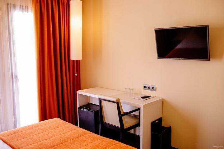 Room 8 of 45
