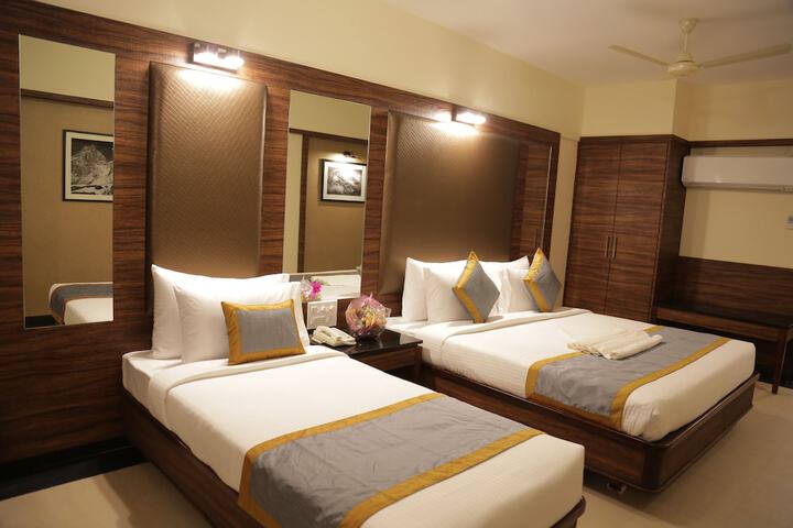 Room 4 of 26