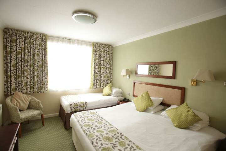 Room 21 of 105