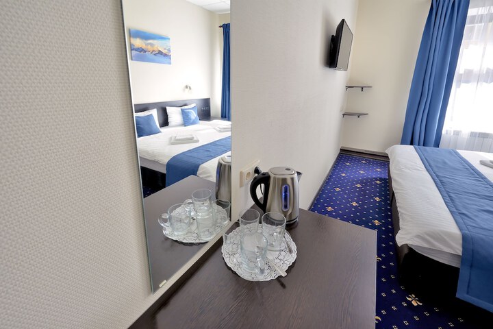 Room 12 of 40
