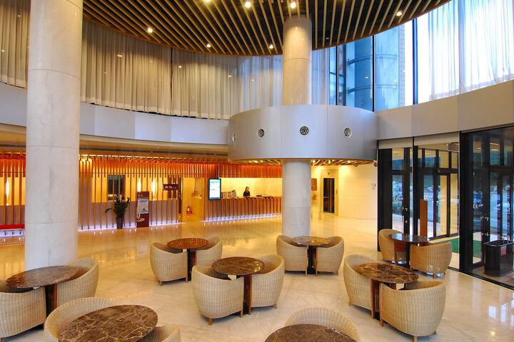 Hotel Interior 4 of 67