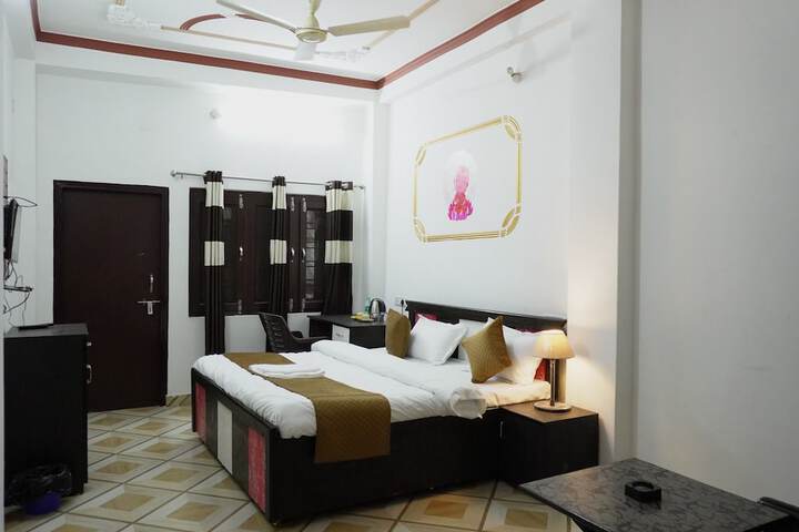 Room 16 of 41