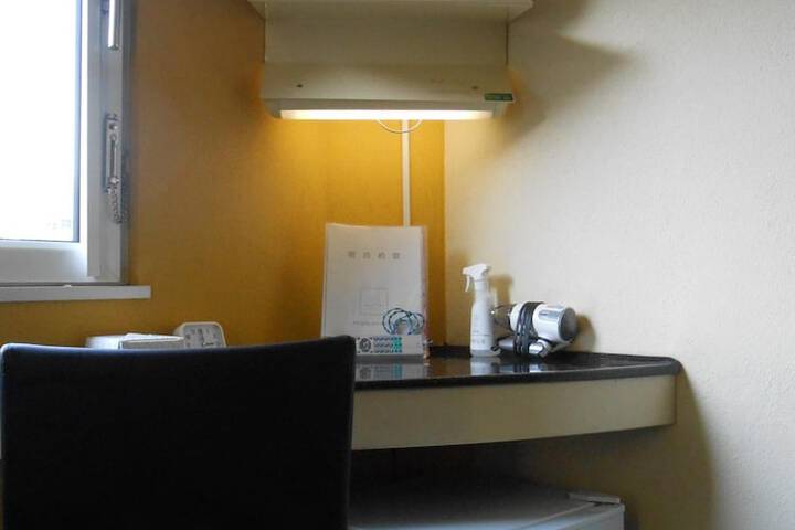 Room 19 of 61