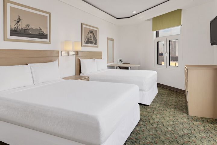 Room 18 of 48