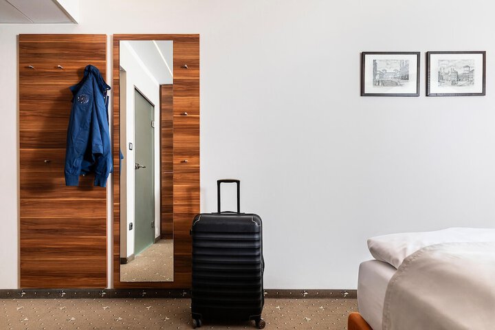 Room 31 of 68