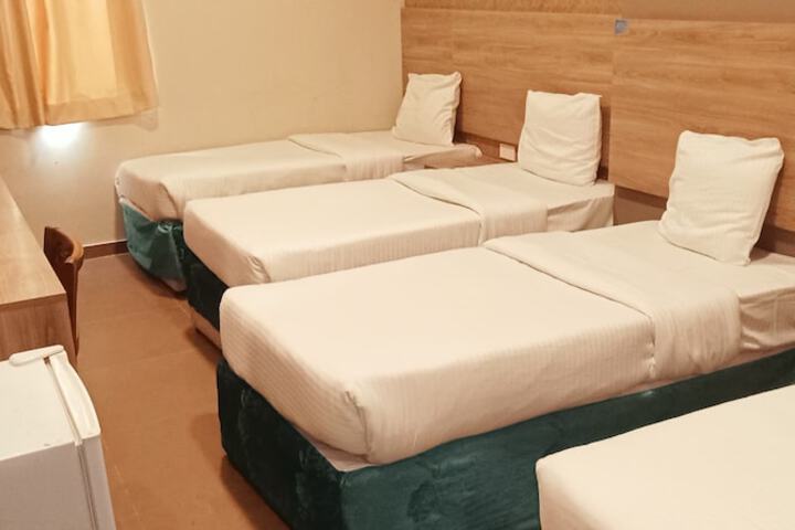 Room 7 of 20
