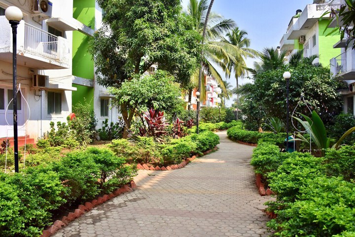 Hotel Exterior 34 of 36
