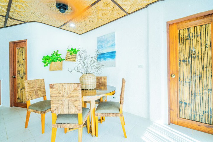 Room 35 of 120
