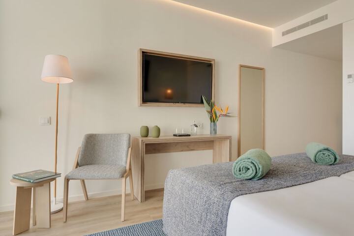 Room 21 of 54