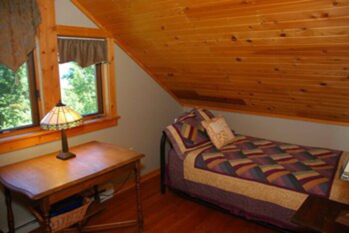 Room 186 of 250