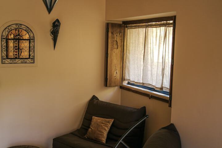 Room 76 of 160
