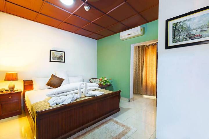 Room 4 of 29